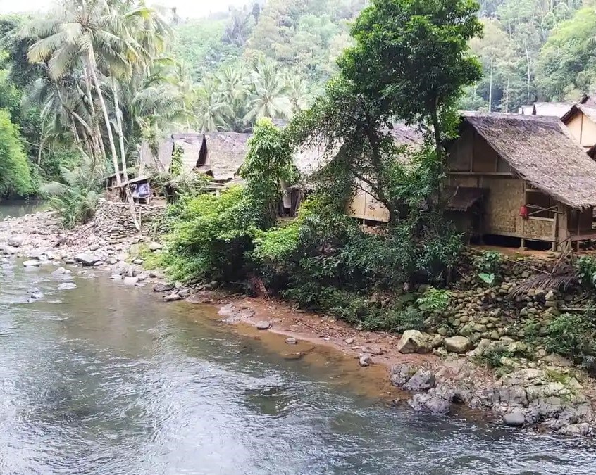 Ujung Kulon Tour
